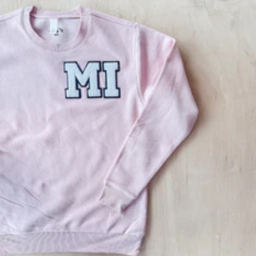 MI patch sweatshirt